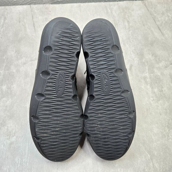 Clarks Ankle Boots Wedge 8.5 Black Leather Minimalist Comfort Platform Booties - Picture 7 of 13